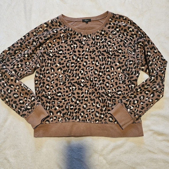 Rails Small Theo Mountain Leopard Long Sleeve Sweater - Picture 2 of 5